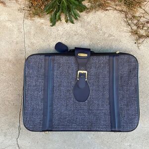 Vintage. Blue Tweed Rectangular Suitcase with Lock+Key